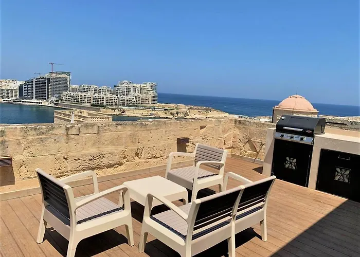 Independence Malta * ואלטה