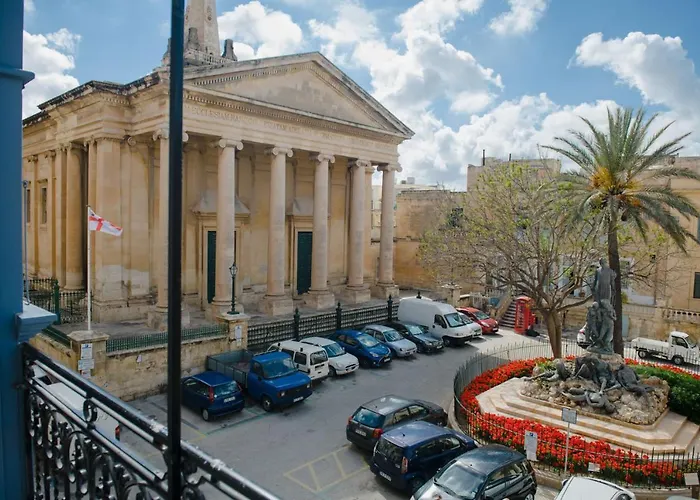 Independence Malta דירה