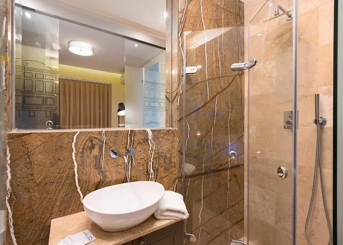 Independence Malta * ואלטה