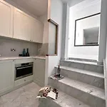 Independence Malta * バレッタ