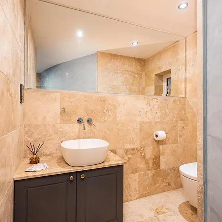 公寓 Independence Malta Apartments