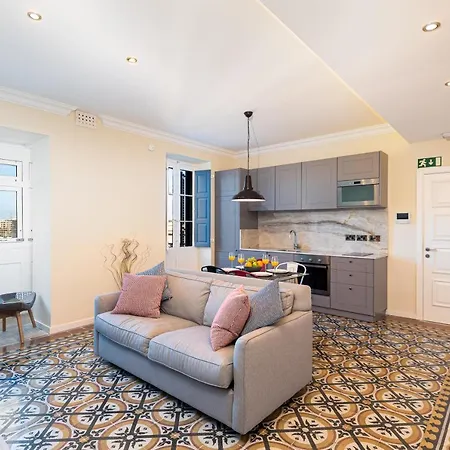 Independence Malta *