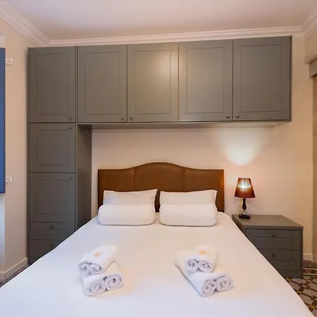 Independence Malta * バレッタ