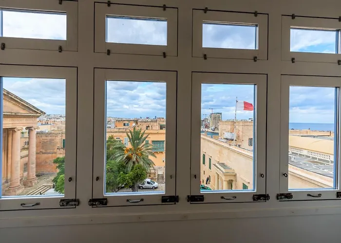 Independence Malta *