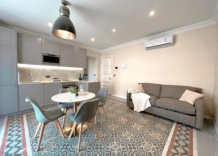 Independence Malta * La Valletta